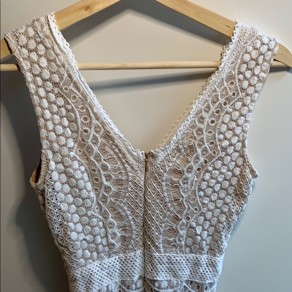 Cals White Bodycon Lace Mini Dress - Picture 6 of 8